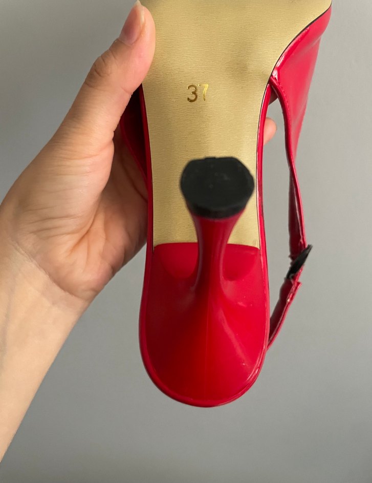 Kırmızı Parlak Stiletto Topuklu Kadın Ayakkabı - Görsel 2