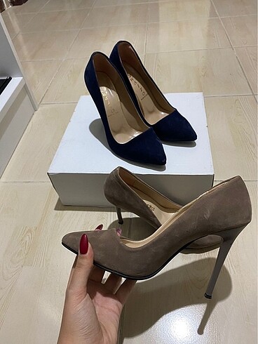 37 Beden Lacivert stiletto