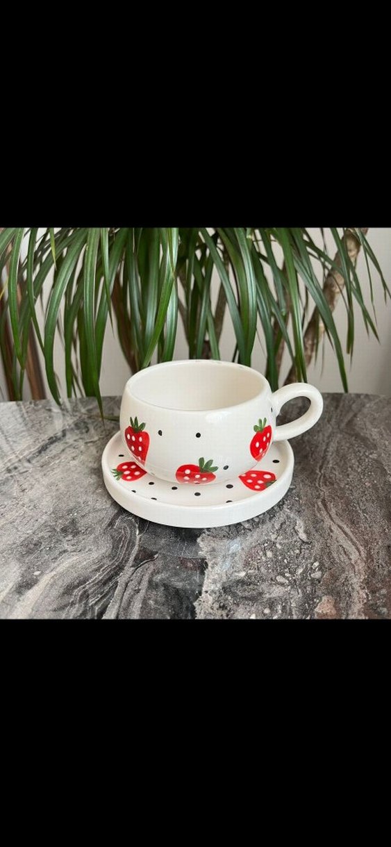 Kiraz Desenli Beyaz Fincan ve Tabağı - Görsel 4