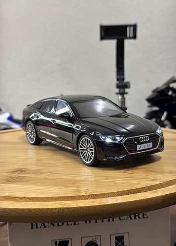 Beyaz Welly Oyuncak Araba - Görsel 4