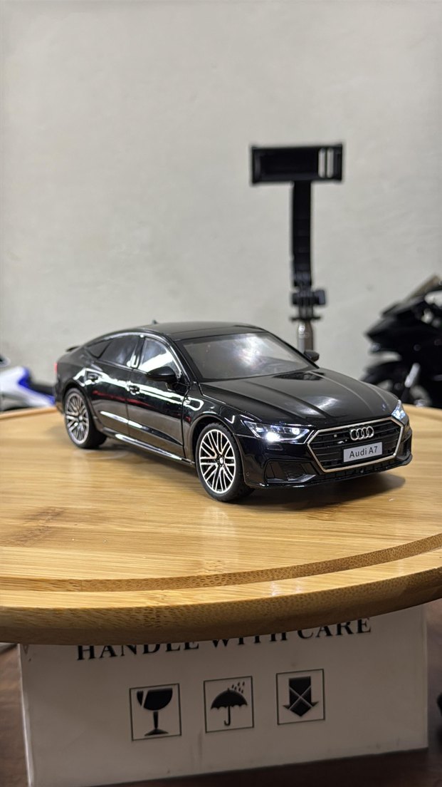 Beyaz Welly Oyuncak Araba - Görsel 4