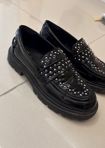 Parlak Siyah Tokalı Kız Çocuk Loafer - Görsel 2