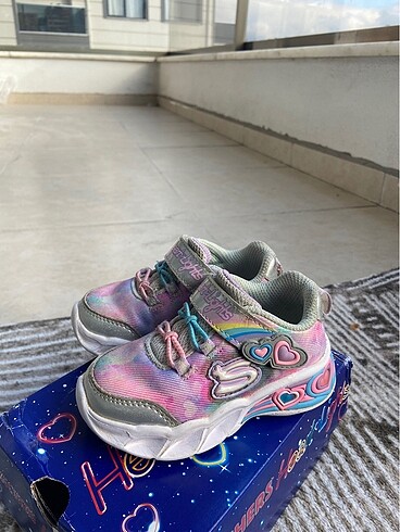 21 Beden Skechers bebek ayakkabı