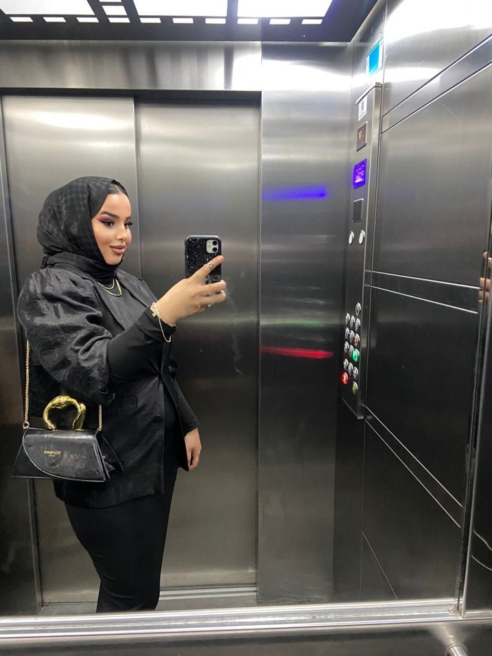 Kadın Siyah saten Puf Kollu Blazer Ceket - Görsel 2