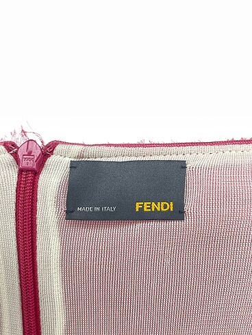 universal Beden pembe Renk Fendi Kısa Elbise %70 İndirimli.