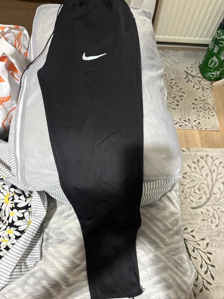 Nike Siyah Fermuarlı Erkek Eşofman Altı - Görsel 5