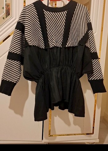 Zara Avant-Garde Siyah Gri Zebra Desenli Kadın Kazak