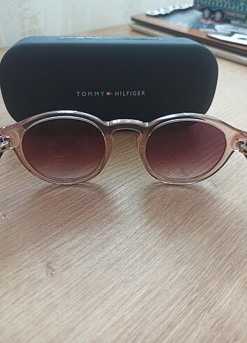 Tommy Hilfiger Tommy Hilfiger bayan gözlük