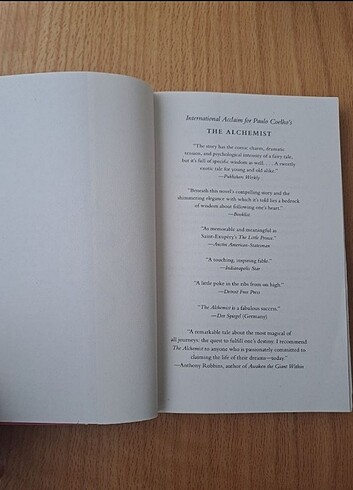 The Alchemıst isimli kitap