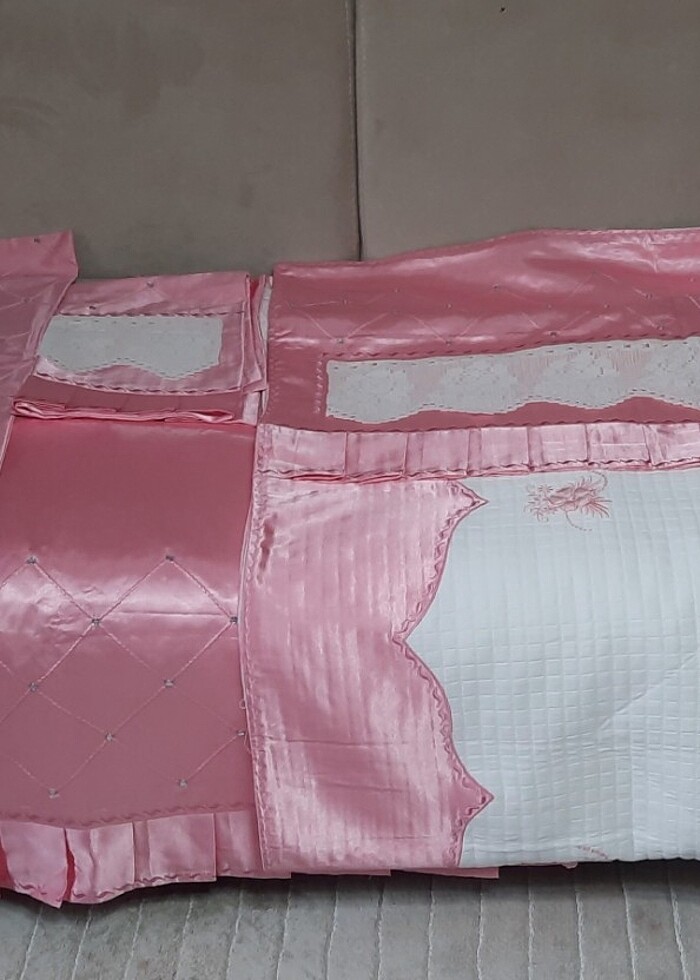 çeyizlik taşlı dantelli pikolu pike takımı - Görsel 2