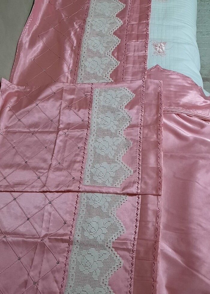 çeyizlik taşlı dantelli pikolu pike takımı - Görsel 3