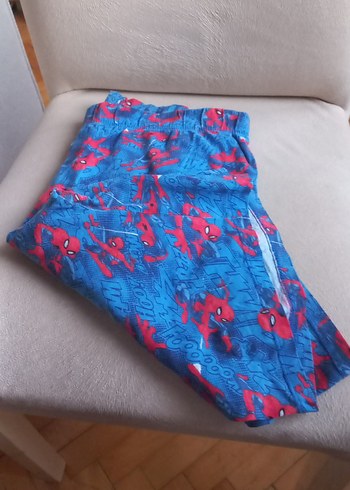 LC Waikiki Renkli Örümcek Adam Desenli Erkek Çocuk pijama şort