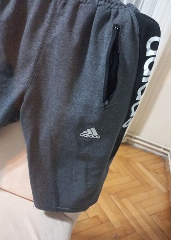 11-12 Yaş Beden Gri Adidas Fermuarlı Rahat Şort