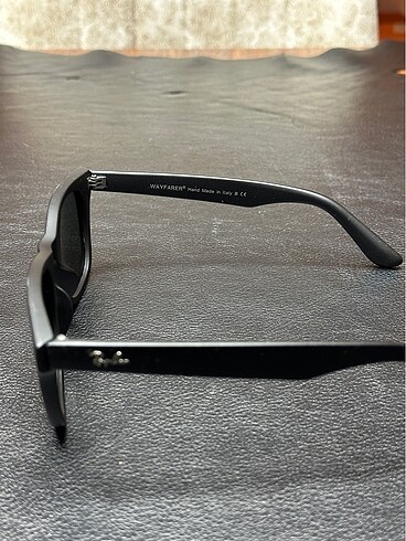 Beden Rayban wayfarer mat