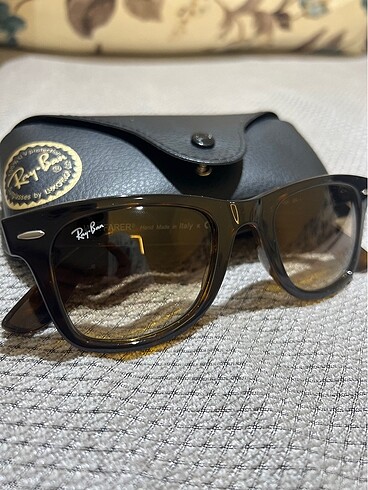 Rayban güneş gözlüğü