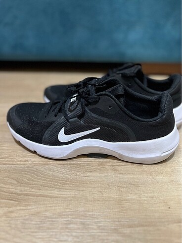 44 Beden siyah Renk Nike erkek spor ayakkabı