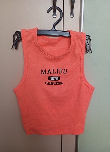 Fosforlu pembe askılı crop