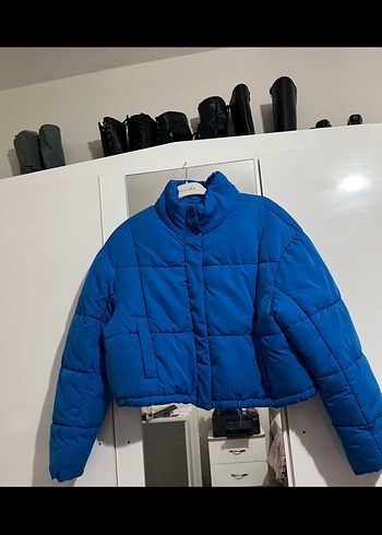 Kadın Mavi Kısa Kışlık Mont