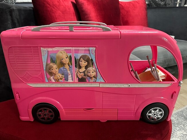  Beden Renk Barbie iki katlı karavan
