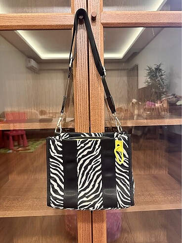 Bershka Bershka zebra çanta