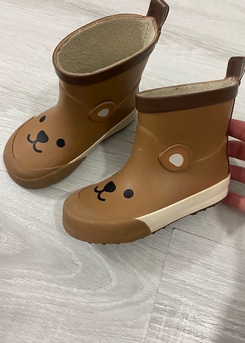 H&M yağmur botu 24 numara