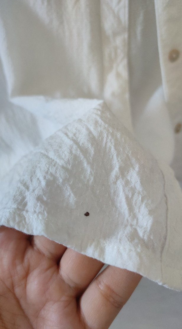 Düğmeli V Yakalı Beyaz İnce Kadın Gömlek - Görsel 4