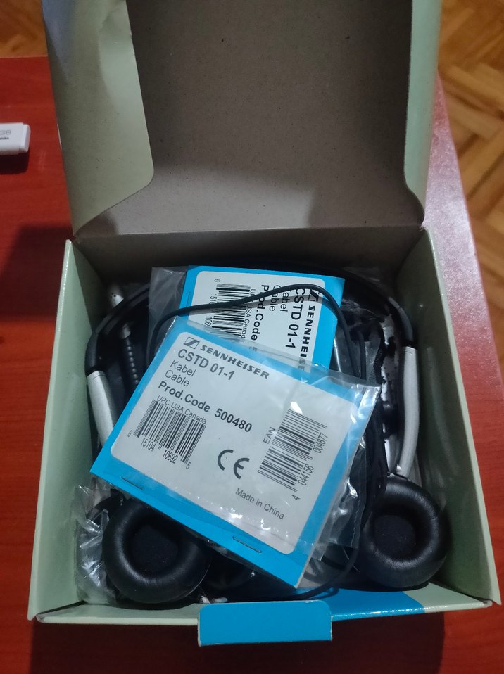 Sennheiser SH 350 Kulak Üstü Mikrofonlu Kulaklık - Görsel 3
