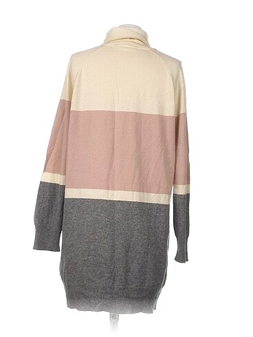 l Beden BGN Tunik %70 İndirimli.
