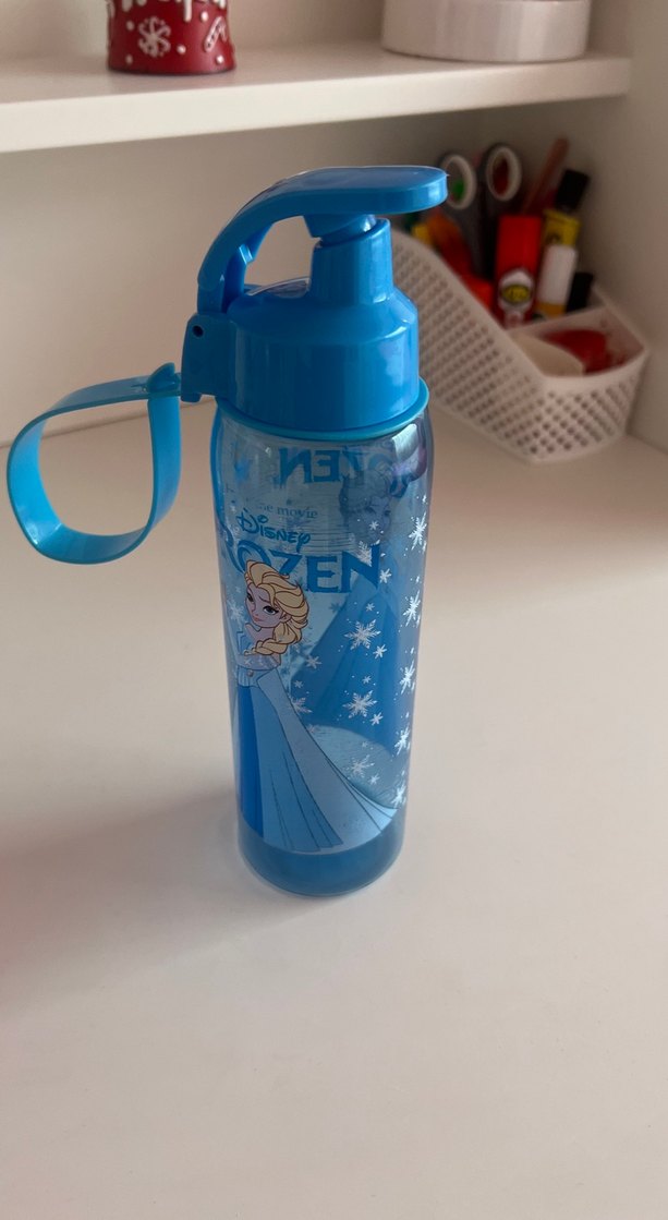 Çocuklar için Renkli Minnie ve Frozen Suluklar - Görsel 5