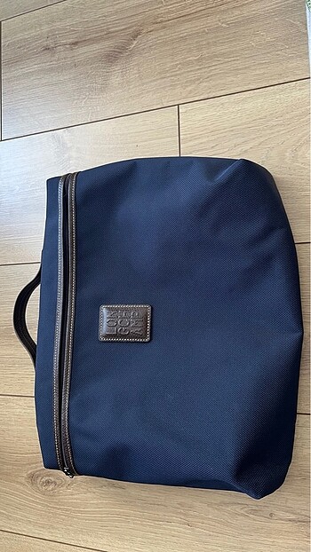 Longchamp laptop çantası