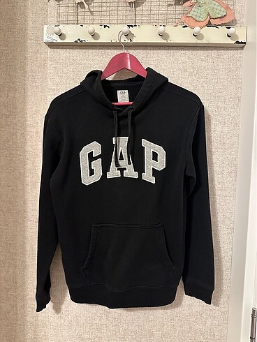 GAP Sweatshirt