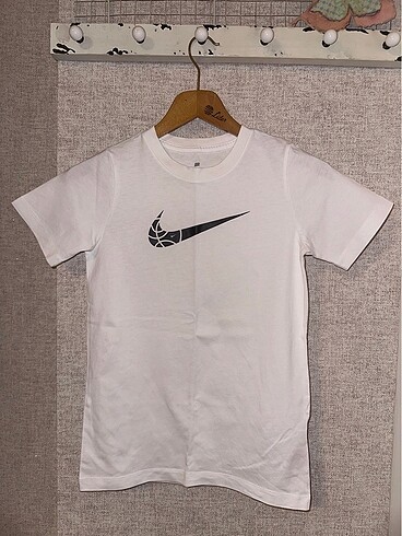 Nike T-shirt