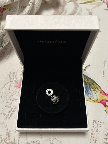 Pandora Uyumlu Kalpler Sallantılı Charm