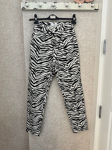 Mango Zebra Desenli Denim Pantolon