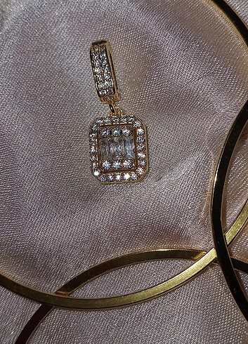 Celik Ajda charm 