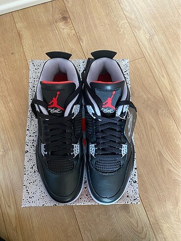 Jordan 4 retro bred reimagined 44.5