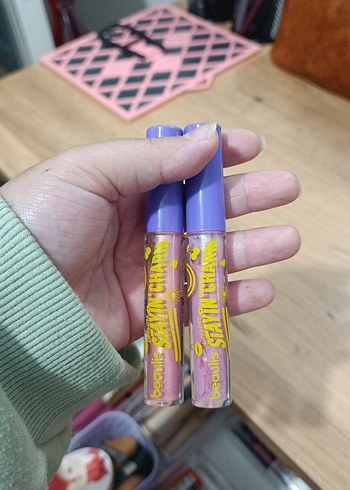 Pastel Mor Renk Dudak Parlatıcısı