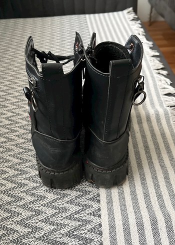 Siyah Tokalı Platform Topuklu Punk Bot - Görsel 4