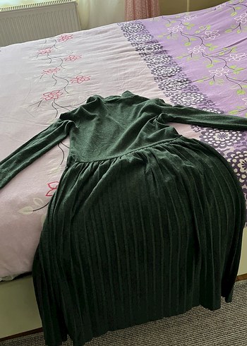 Yeşil Piliseli Uzun Keten Elbise - Görsel 3