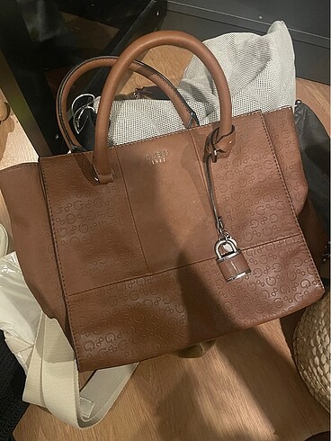 ORJINAL GUESS CANTA