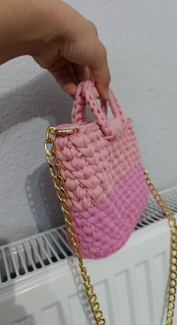 Zincir Detaylı Pembe Örgü Kadın Çanta - Görsel 3