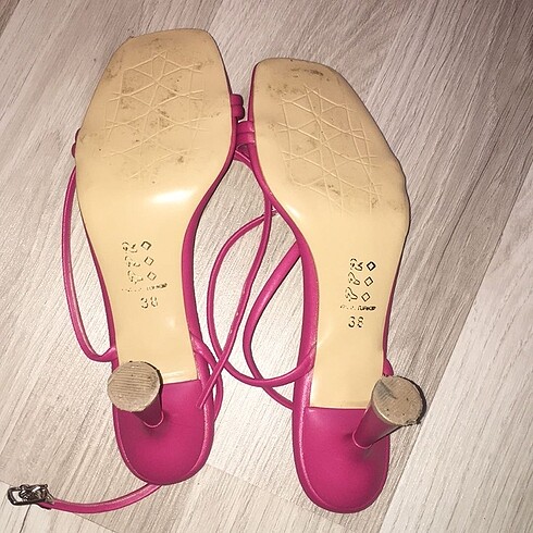 Kadın topuklu ayakkabı - Görsel 6