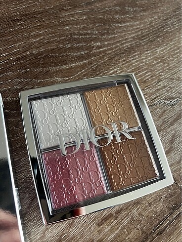 Dior backstage
