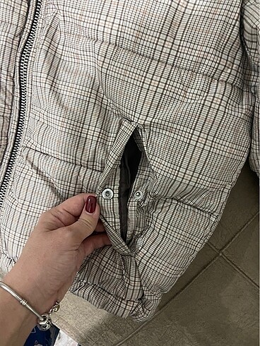 s Beden Bershka mont