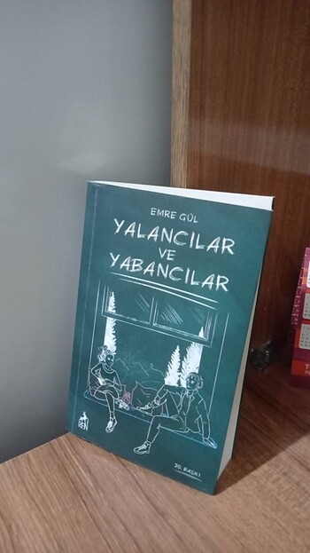 Yalancılar Ve Yabancılar 