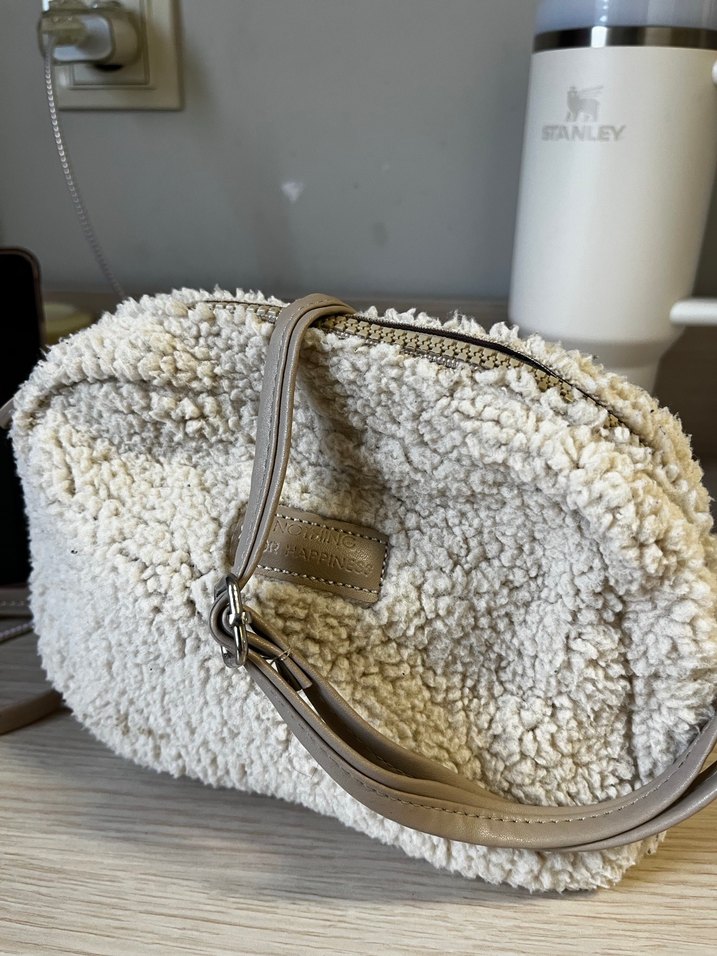 Beyaz Kürklü Kadın Omuz Çantası - Görsel 2