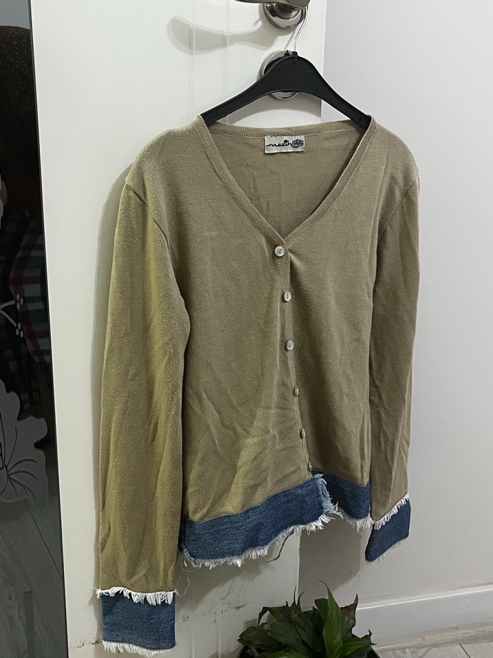 Düğmeli Bej Denim Detaylı Kadın Hırka - Görsel 2