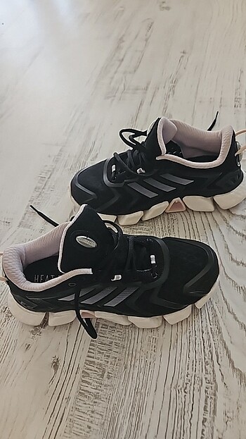 Adidas sneakers 