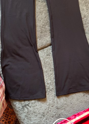 Siyah   Spor Pantolonu günlük hayatta herşeyle kombin yapılır - Görsel 2