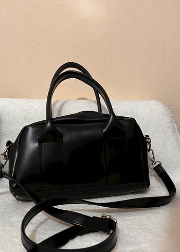 Siyah Deri Tokalı Gotik Kadın Çantası - Görsel 2